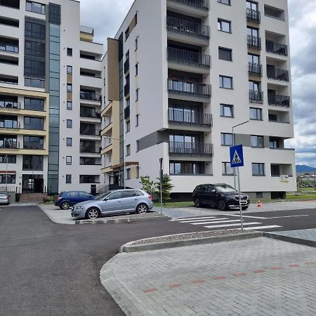 Ara Apart Hotel Braşov Esterno foto