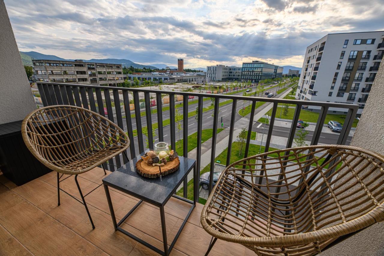 Ara Apart Hotel Braşov Esterno foto