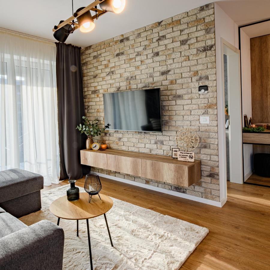 Ara Apart Hotel Braşov Esterno foto